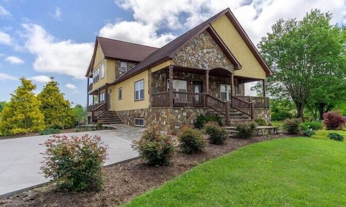 Mars Hill Apartamento | 7 Bedroom 683500 by Houzlet