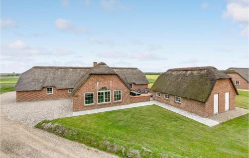 Vedersø Klit Casa | 7 Bedroom Gorgeous Home In Ulfborg