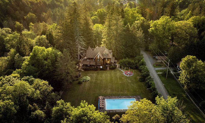 Fleischmanns Casa | 7-bedroom Mountain Mansion of Belleayre! + POOL, SAUNA, GAME ROOM, AC and MORE