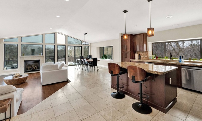 Highland Casa | 7-Bedroom Retreat - Giant Hot Tub, Gorgeous Mountain Views on 2 Acres!