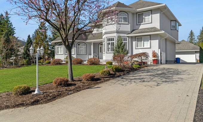 Popkum Casa | 7 BR House With Pool & Hot Tub Near Harrison