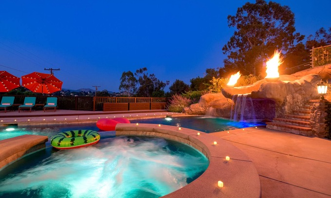 El Cajon Casa | 7 BR Rockstar Villa! Swim Up Bar + Heated Pool/Jacuzzi, Slide, Waterfall +Views!