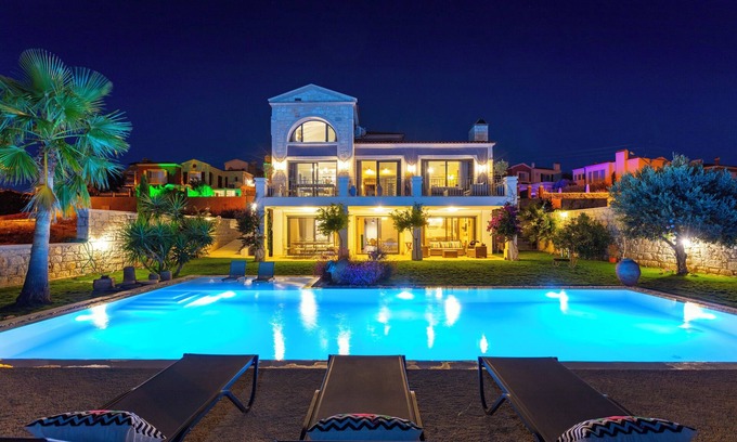 Cesme Villa | 6 BR, 9 Baths Stone Villa with Private Pool in Cesme