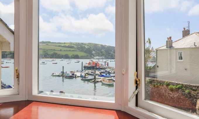 Salcombe Cabaña | 7 Island Quay