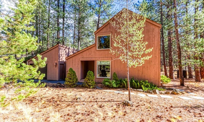 Overlook Park Casa | 7 Little Court