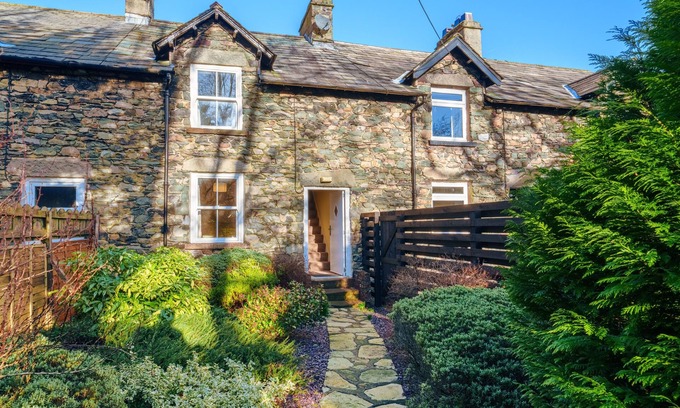Glenridding Casa | 7 Low Glenridding - With off-street parking