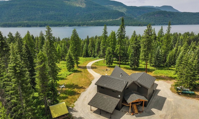 Trout Creek Casa | 7 Mi to Boat Launch: Luxe Montana Family Home
