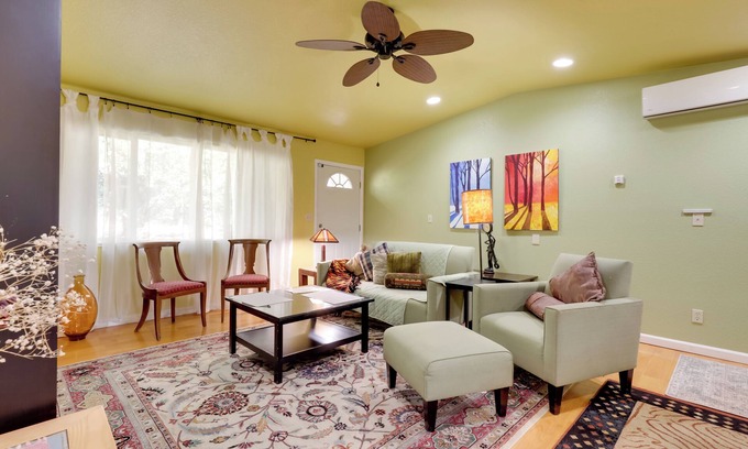 Middletown Casa | 7 Mi to Clear Lake: Home w/ Peaceful Deck!