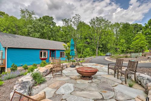 Skyland Apartamento | 7 Mi to Dtwn Asheville Apartment with Patio