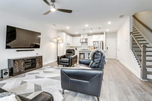 Atlanta Casa | 7 Mi to Dtwn Sleek Retreat in Atlanta!