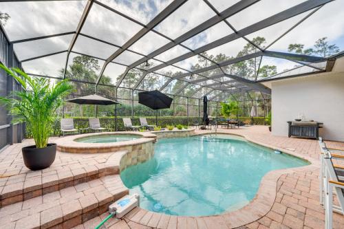 Naples Casa | 7 Mi to Great Wolf Lodge Water Park Luxury House