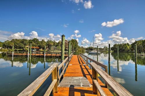 Crystal River Casa | 7 Mi to Gulf Home with Dock Access in Crystal River