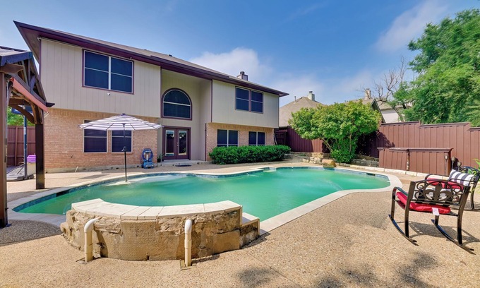 Denton Casa | 7 Mi to Lewisville Lake: Spacious Denton Home