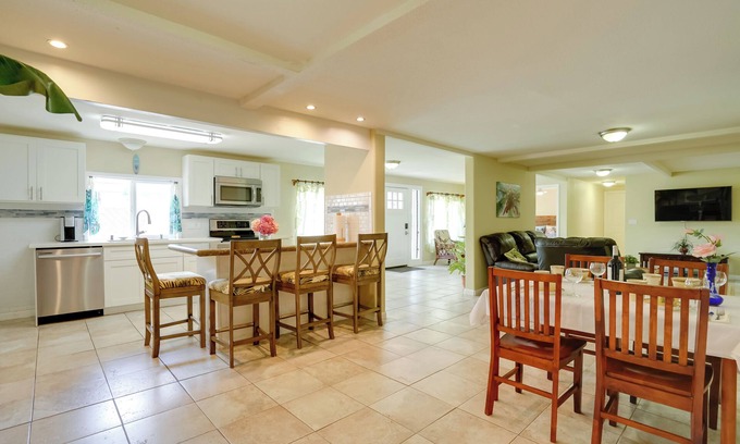 Kalihi Valley Casa | ¡NUEVO! Renovado Honolulu Condo - 6 Mi a Waikiki!