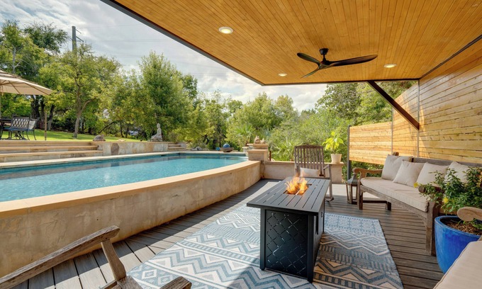 Peyton Brook At Rob Roy Casa | 7 Mi to Zilker Park: Oasis w/ Pool & Patio