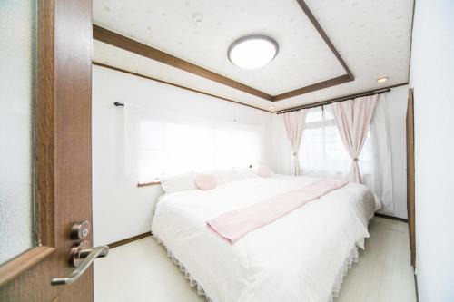 Yokkaichi Casa | 7 min to JR Yokkaichi STN Large House - Vacation STAY 14161
