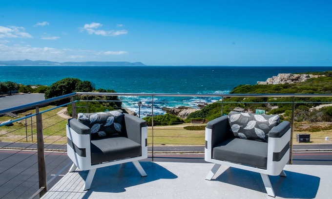 Westcliff Casa | 7 on Marine