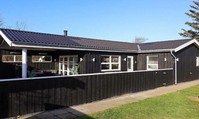 Blokhus Casa | 7 person holiday home in Blokhus