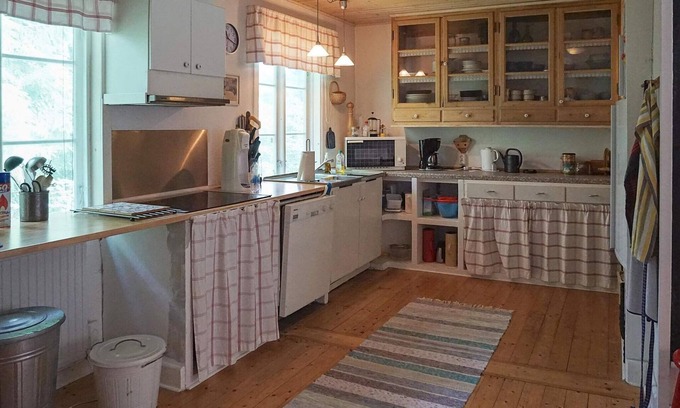 Roke Casa | 7 personas casa en RÖKE