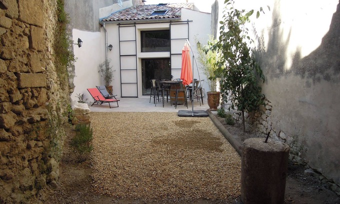 Cereste Casa | 7-person vacation home with reversible air conditioning and outdoor courtyard in the Luberon