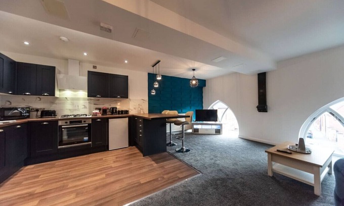 Newark Apartamento | *NEW* Newly Renovated 3 Bedroom, Character property in Newark