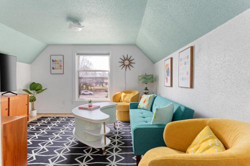 Traverse City Apartamento | 70's Vibe Beach Downtown AC Nightlife
