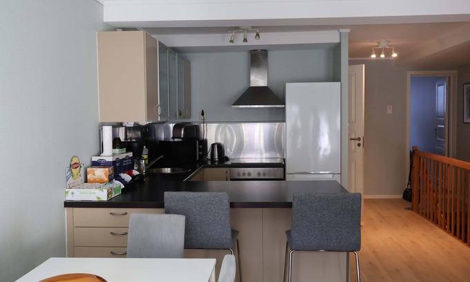 Engen Apartamento | 700m to Bryggen | Sleeps 8 | 24/7 check in