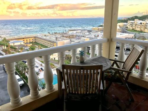 Oyster Pond Apartamento | 702 w/a view at Princess Heights