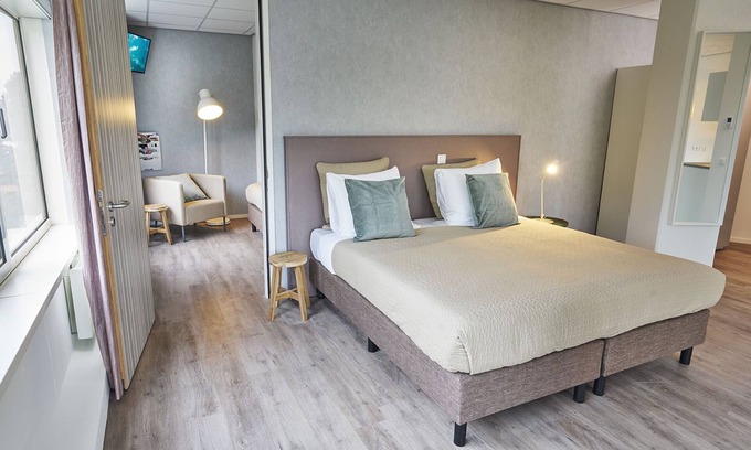 Badhoevedorp Apartamento | Apartamento de dos habitaciones de 70m2 | Cerca de Amsterdam y Schiphol