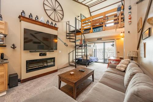 Thayerville Casa | 714H Studio Loft One Bath