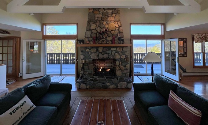 Franconia Casa | 72WT Cannon Mountain Family retreat with big views and tons of space!