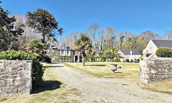 Audierne Chalet De Esquí | 732-The stables of the Menez-Bihan manor house