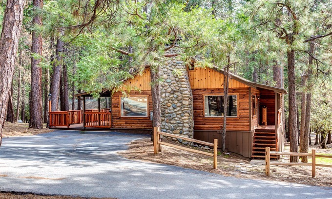 North Wawona Cabina | Nuestra escapada a Yosemite - ¡Pon tu naturaleza en marcha!