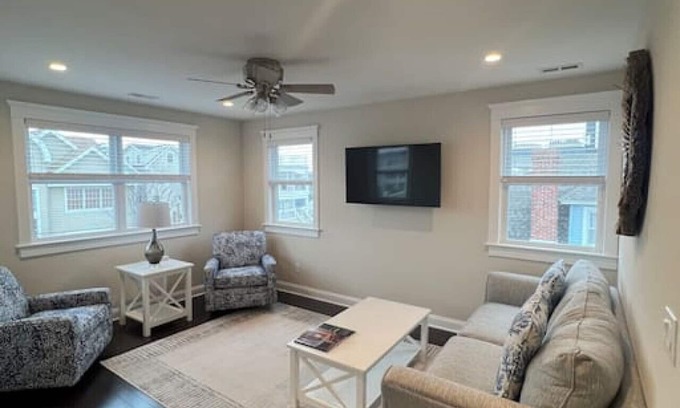 North End Apartamento | 747 Simpson OCNJ 2bed 2 bath 1 year old Condo