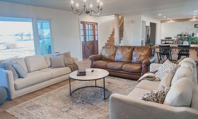 Brookline Station Casa | 75-Acre Luxury Farmstay- Farm Animals, Trails, Fishing, & Game Room