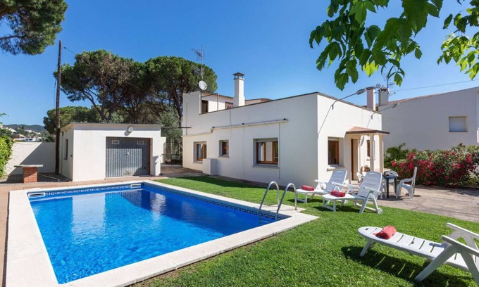 Calonge Otro | 75 m² Alojamiento ∙ 3 habitaciones ∙ 6 huéspedes