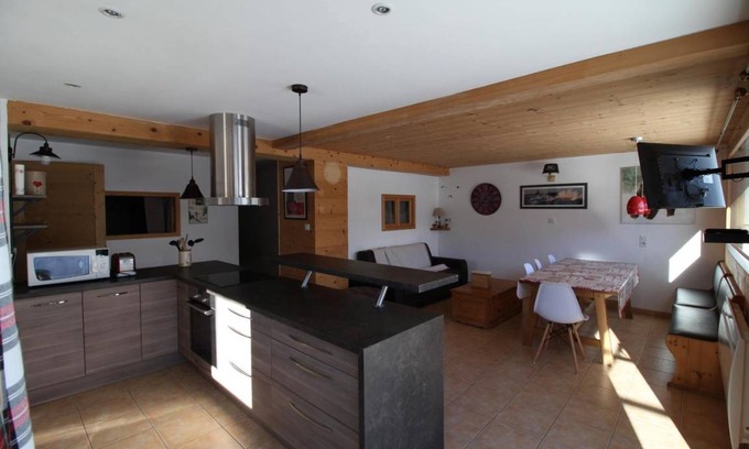 Valloire Chalet De Esquí | 75 m² Chalet ∙ 2 habitaciones ∙ 6 huéspedes