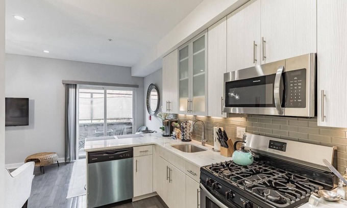 Fairmount Apartamento | 755 Capitol - A Exquisite 3 Bedroom Home in Fairmount