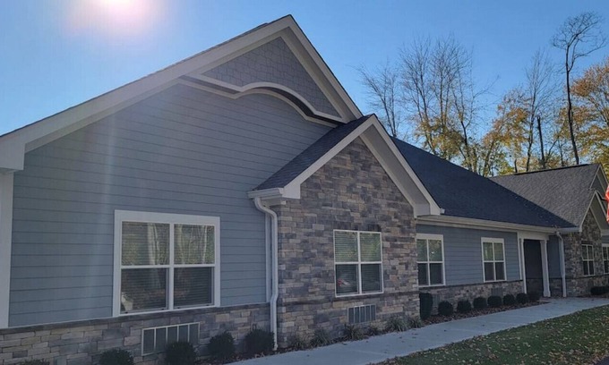 Otterbien Home Casa | 7901 State Route 48 · 10 Master Suite Bedrooms, Event Space, Sleeps 20+