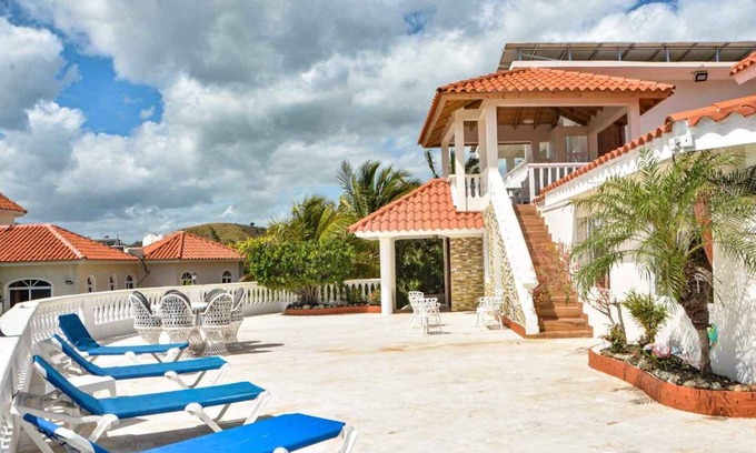 Cofresi Villa | 7BD panoramic hilltop villa with sea views, infinity pool, cable TV/internet/AC