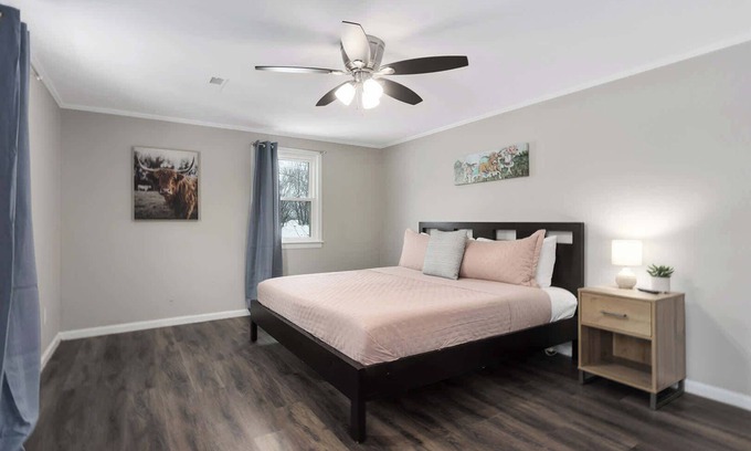 Liberty Casa | 7BR 4Bath|Perfect for Groups|ALL KING BEDS