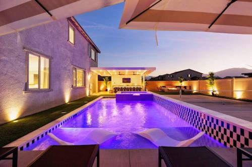 Coachella Casa | 7BR Pickleball Firepit Outdoor Kitchen Game Room