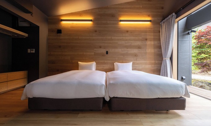 Fujikawaguchiko Hotel | 7c villa & winery