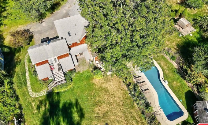 High Falls Casa | 8,000 acres out the backdoor! Trails, Pool, Peace, Dark skies & Convenience!