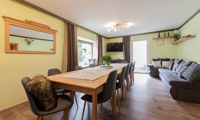 Fusch an der Grossglocknerstrasse Chalet De Esquí | 8 Bedroom Self Catered Chalet