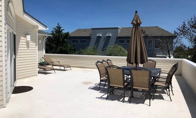 Loveladies Casa | 8 Bedrooms with Pool Families Only