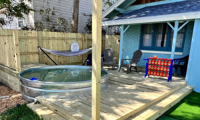 Smith's Memento Casa | 8 beds! Steps to Ocean Center | Cowboy Pool | Beach