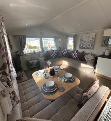 Ingoldmells Otro | 8 Berth Waterside Ingoldmells Skegness B24 SANTANAVAN 4