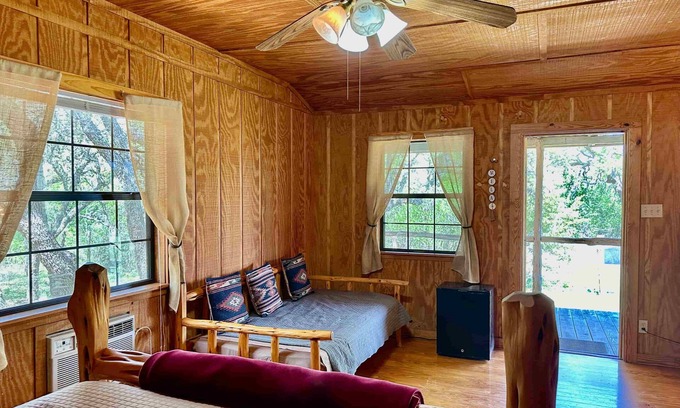 Bandera Cabina | 8 Hackberry, at CRC Ranch Retreat