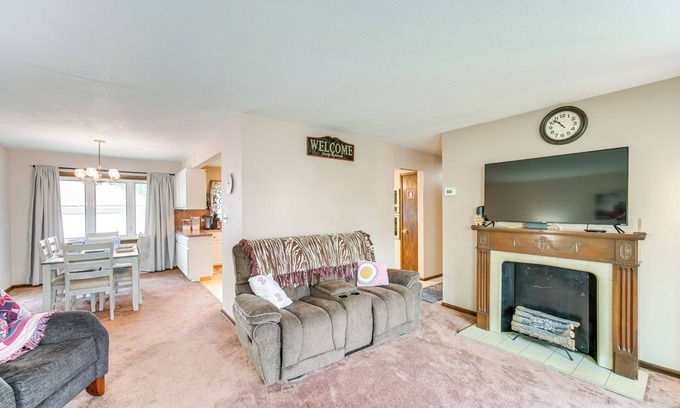 Brooklyn Casa | 8 Mi to Cleveland: Family Home w/ Fenced Backyard!